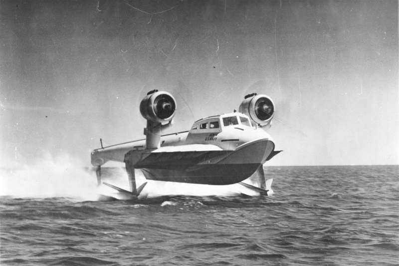 Illustration for article titled La increíble evolución en el tiempo de los barcos hidroala